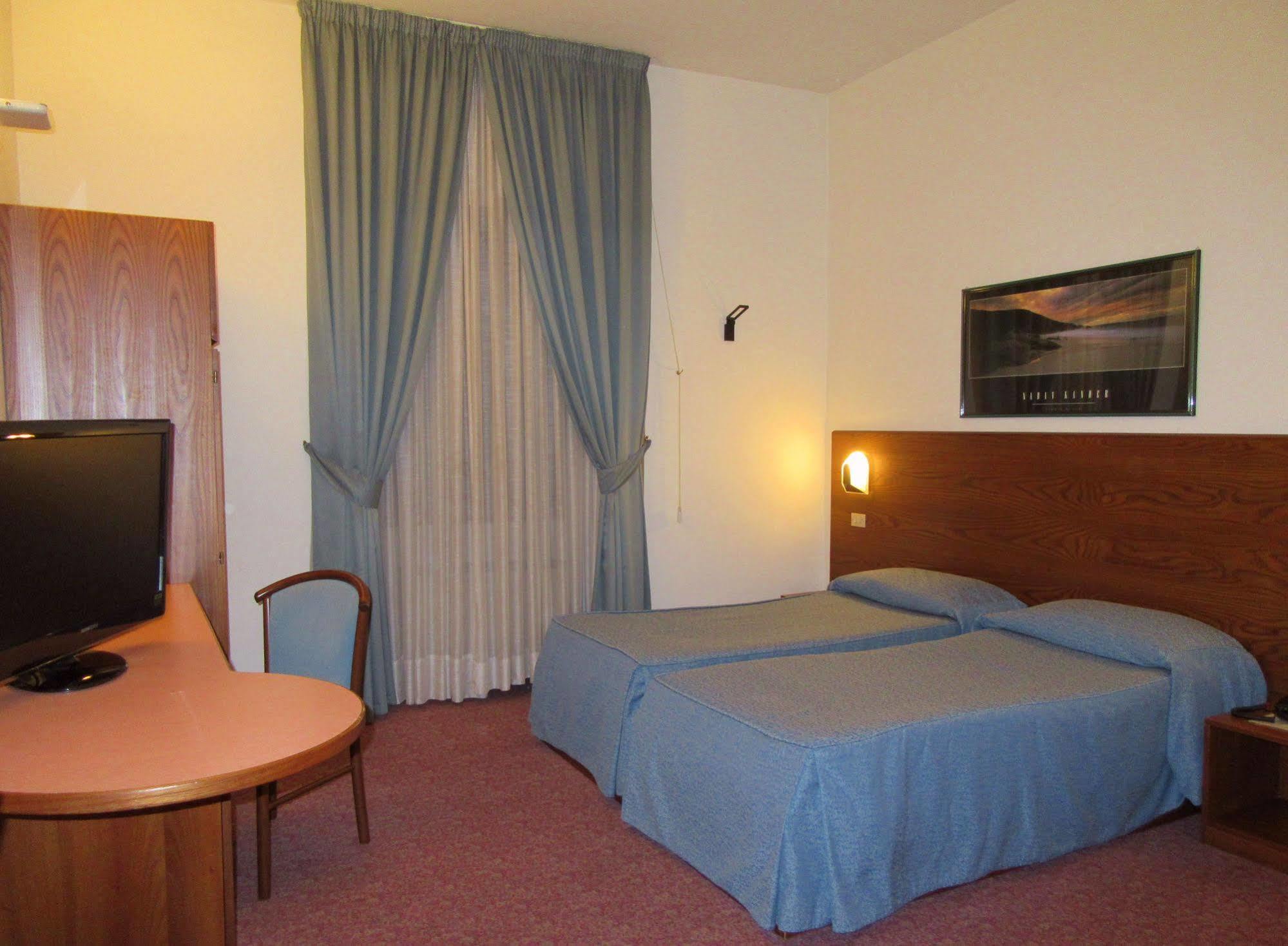 Hotel Giardino Прато Экстерьер фото